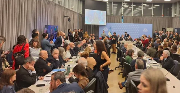 Escándalo en Diputados por la Ley de Glaciares: la oposición pide excluir al secretario de Minería por su pasado como abogado de mineras