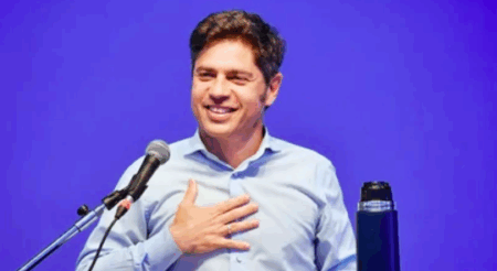 Kicillof volvió a hablar de las “nuevas canciones” y pidió “perder el menor tiempo posible en internas” en medio de la tensión con La Cámpora