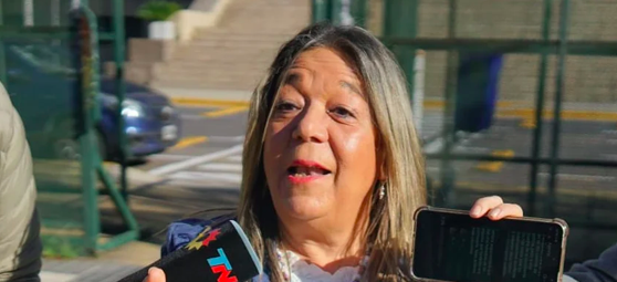La escribana de Adorni rompió el silencio: “Si es sospechosa, no la hago”