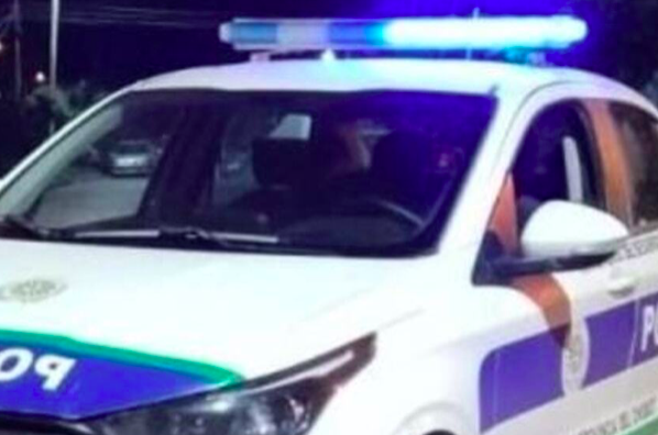 «Te voy a matar hijo de puta»: armado con un cuchillo, amenazó a vecinos y atacó a la Policía en Trelew