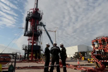 El aumento del petróleo por la guerra en Medio Oriente impacta en Chubut