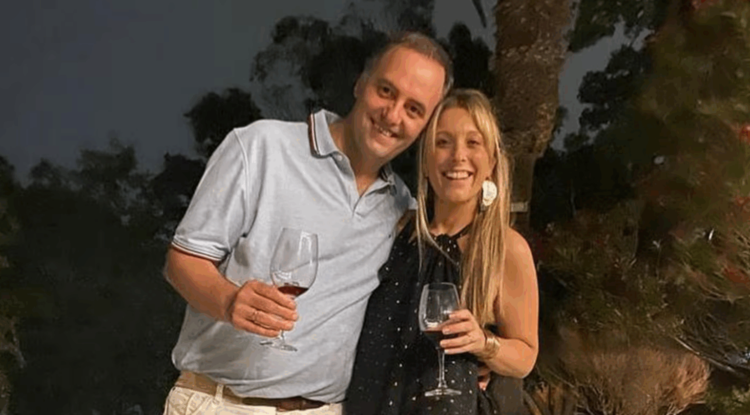 Investigan quién pagó los pasajes de 10 mil dólares de Manuel Adorni y su esposa a Nueva York