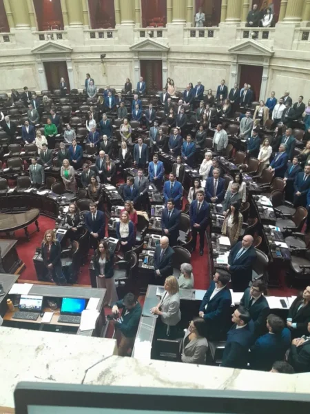 La Libertad Avanza logró quórum con 129 diputados para tratar la reforma de la Ley de Glaciares
