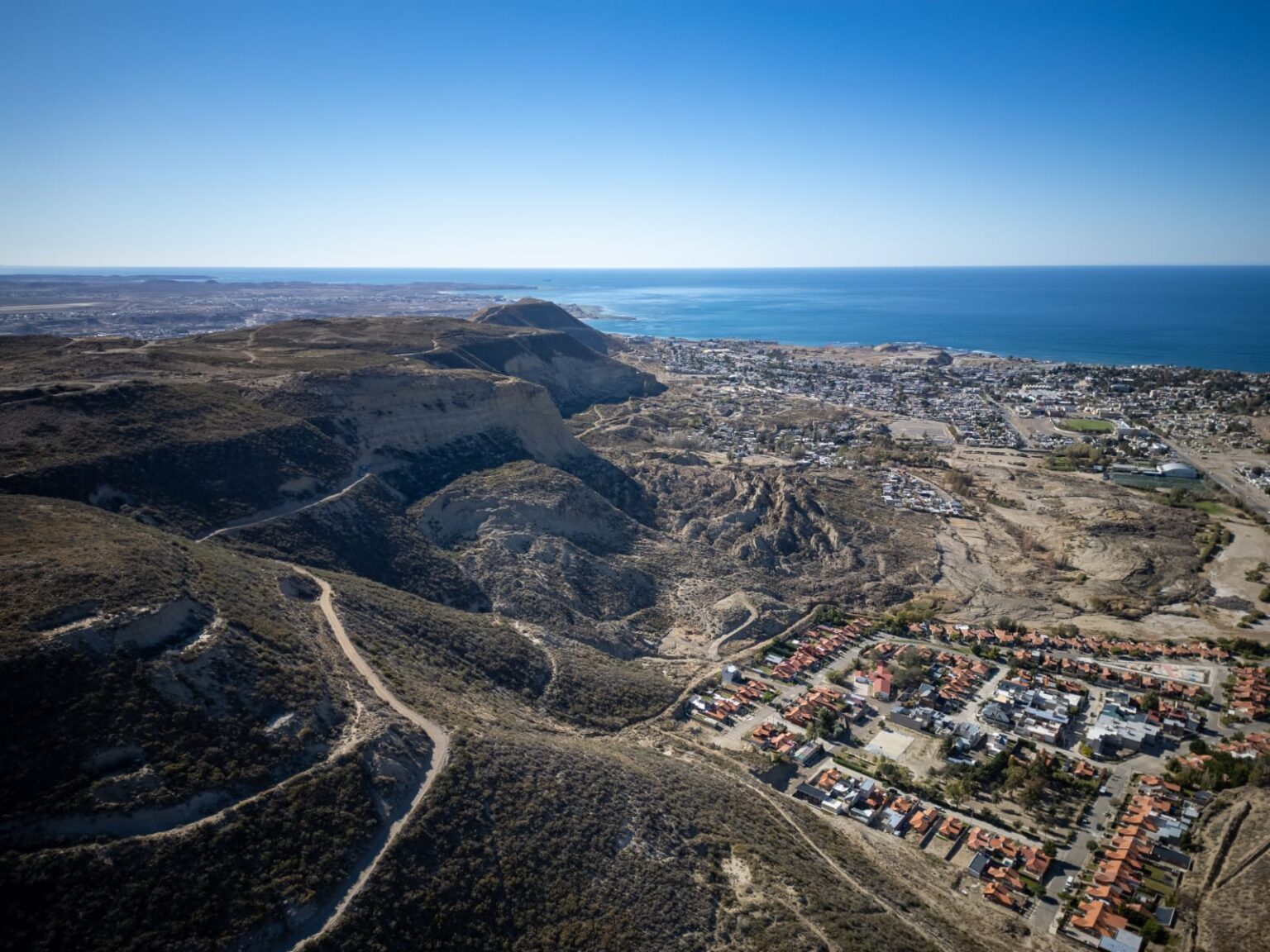Comodoro: El Municipio consolida el acceso al cerro Hermitte para tapar grietas