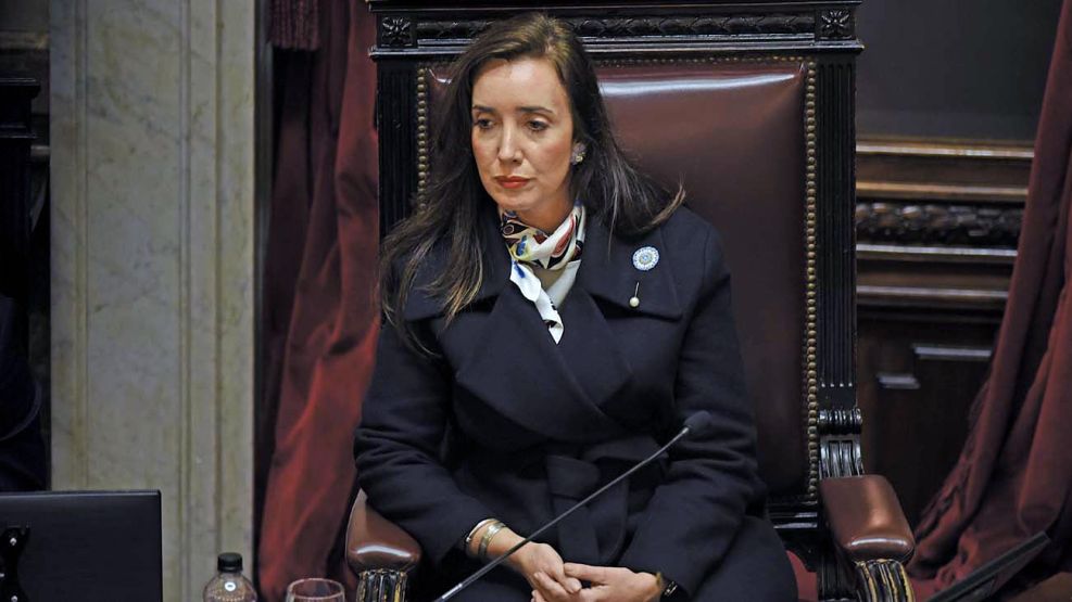 Villarruel se alinea con el Papa y marca distancia de la Casa Rosada