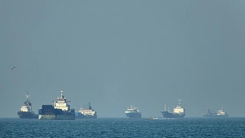 Irán sacude al comercio global: cobrará tasas en Ormuz