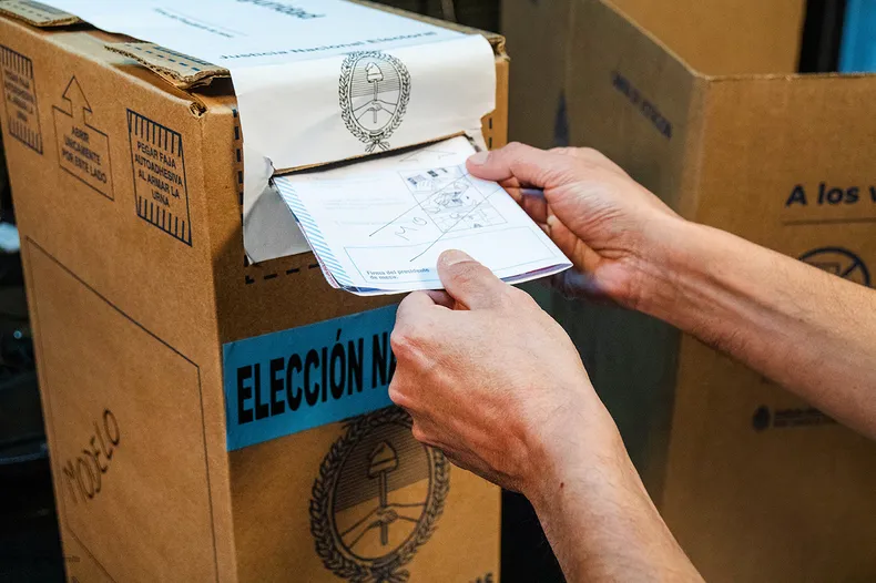 Chubut evalúa desdoblar las elecciones provinciales para el 11 de abril de 2027