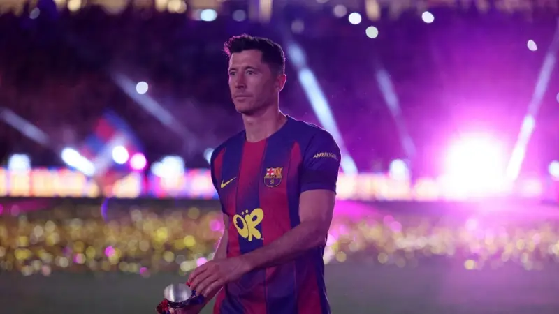 Fin de una era culé: «El Barcelona anunció que el polaco Robert Lewandowski dejará el equipo a fin de temporada»