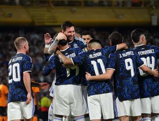 Selección argentina: los primeros tres convocados llegaron al país para el Mundial 2026