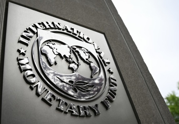 Las condiciones del FMI para el país: pide devaluar, cambiar las metas de inflación y ampliar el impuesto a las Ganancias