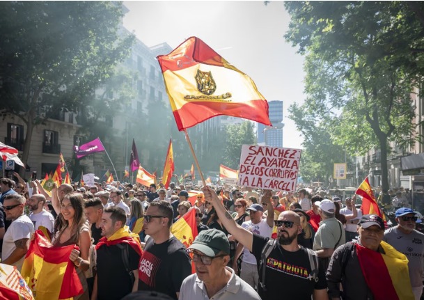 España: la oposición copó Madrid con fuertes reclamos contra el Gobierno y la inmigración ilegal