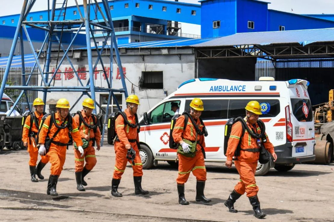Tragedia en China: 90 muertos tras brutal explosión en mina de carbón