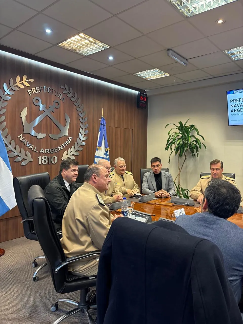 César Treffinger y diputados de Milei coordinan agenda de soberanía marítima con PNA