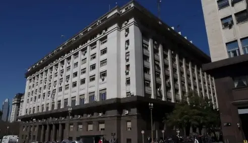 Ajuste de cuentas: el Gobierno aceleró pagos a proveedores en mayo y logró reducir la deuda flotante