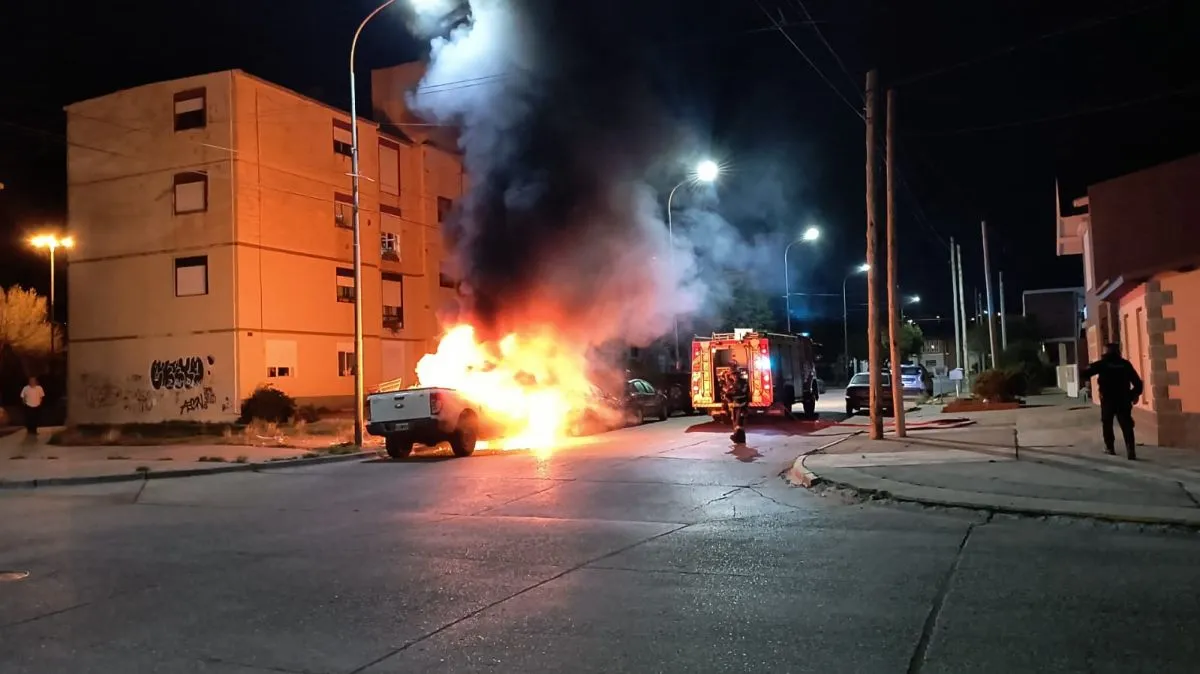 Preocupación por ola de incendios vehiculares en Comodoro Rivadavia