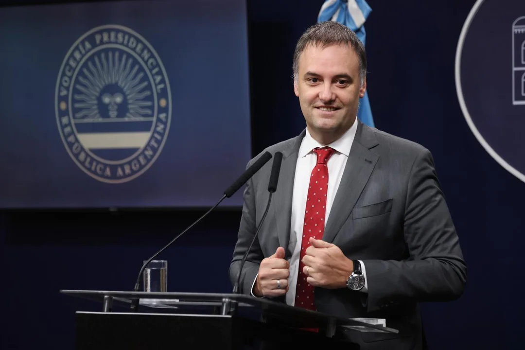 Manuel Adorni confirmó que dará su informe de gestión en julio