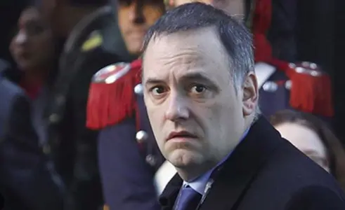 ¡Furia en las redes! Estalla el pedido de renuncia para Manuel Adorni