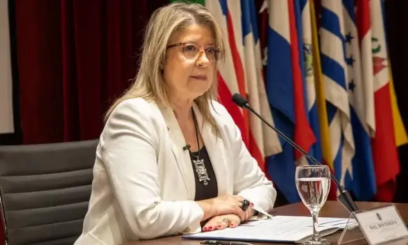 Error en las redes de Monteoliva: difundieron imágenes oficiales que revelan la identidad de futuros oficiales de inteligencia