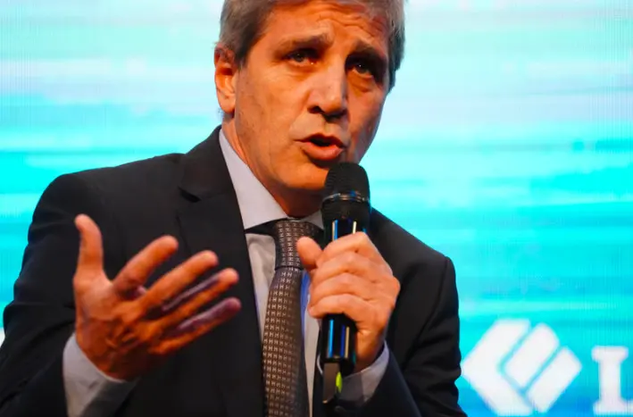 El Gobierno busca US$1500 millones para pagar deuda