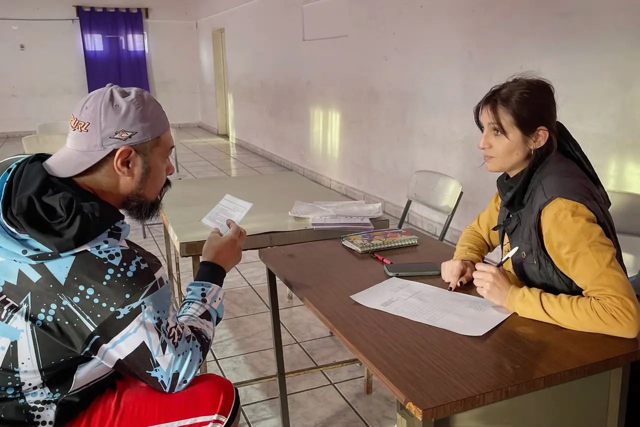 Abordaje territorial: la Municipalidad de Rawson acercó los programas Plan Calor y Electrointensivos al barrio 490 Viviendas