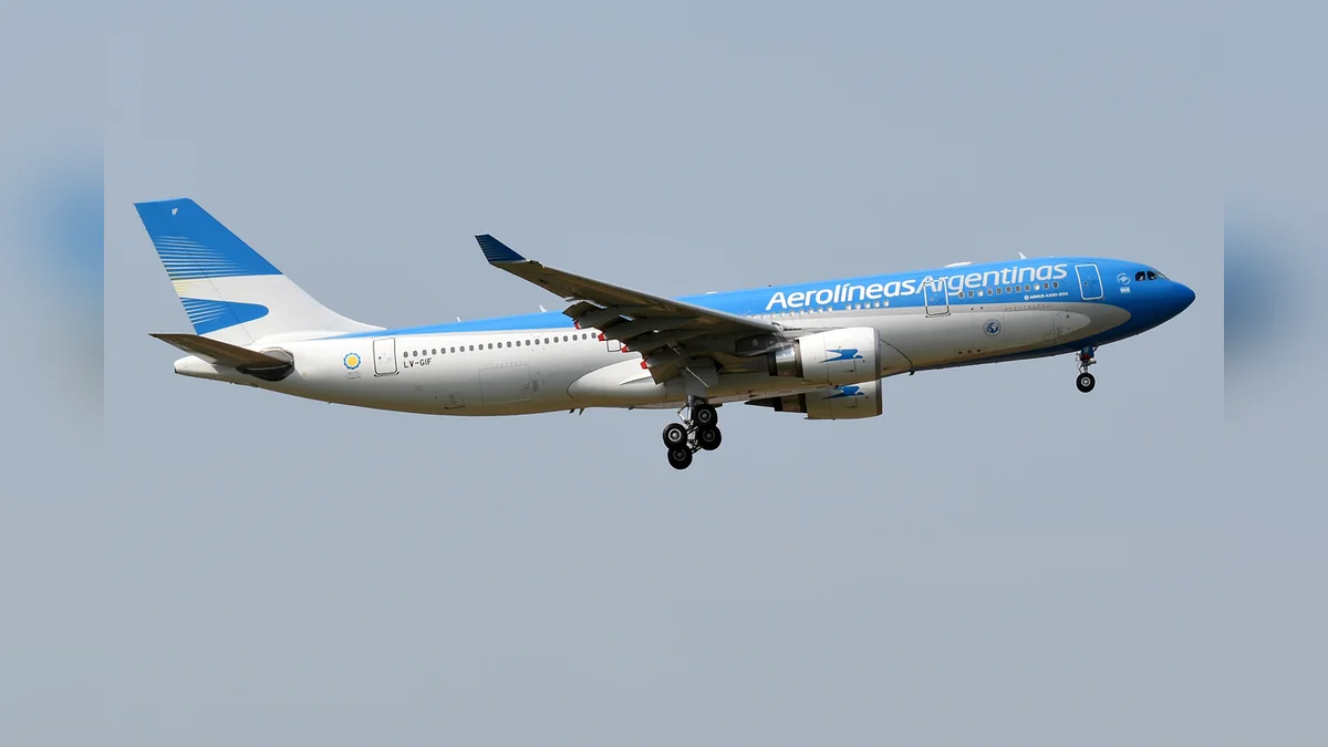 Nacional: Aerolíneas Argentinas reacomodó sus tarifas y el carry on volvió a la tarifa Base
