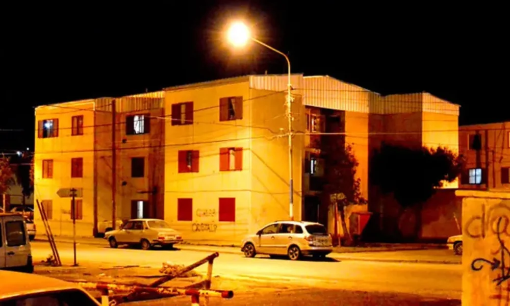 Un disparo en el tórax dejó herido a un hombre dentro de una vivienda en Comodoro