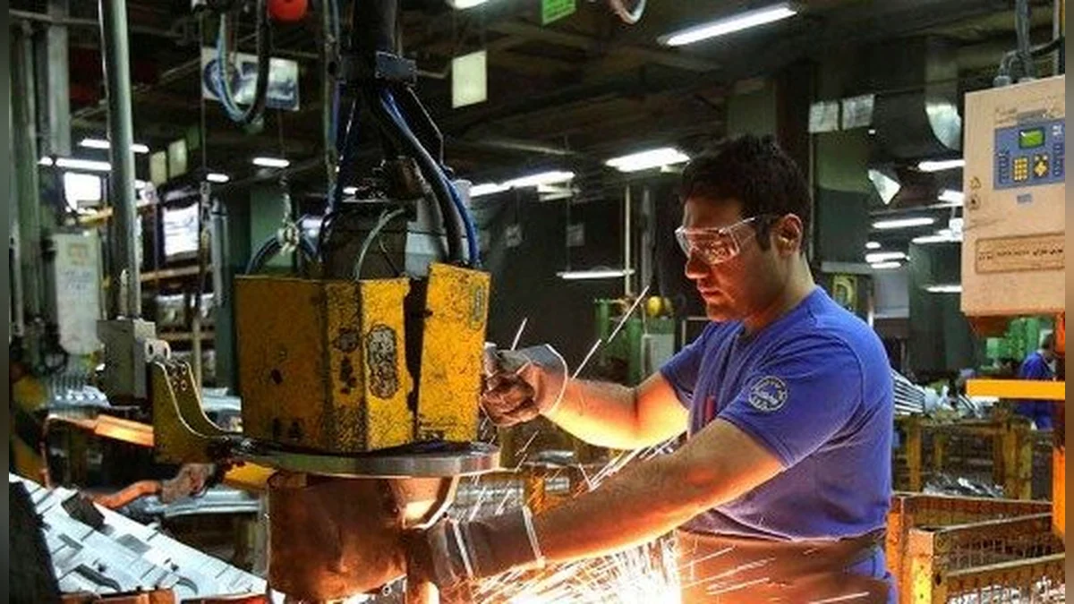 Crisis industrial: la producción y las ventas cayeron en el 40% de las fábricas, según la UIA