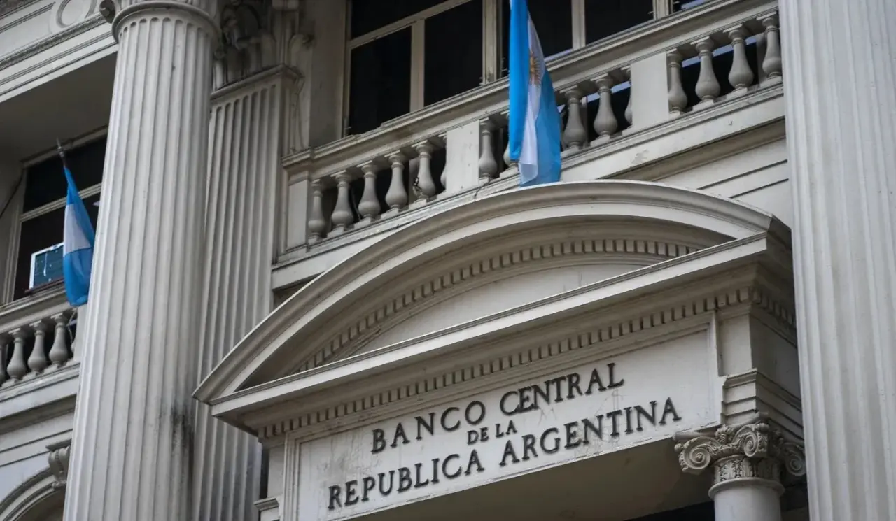 Las reservas del BCRA cayeron US$352 millones y volvieron a ubicarse por debajo de los US$49.000 millones