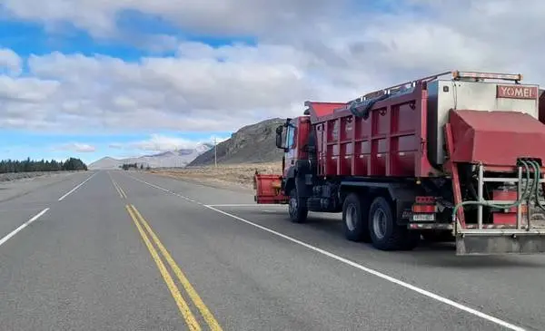 Vialidad Nacional informa que la Ruta N° 40 entre Esquel y Leleque está transitable