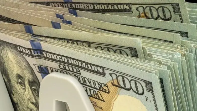 Mercado cambiario: A cuánto cotizan el dólar blue, el oficial, el MEP y el CCL este sábado 25 de julio