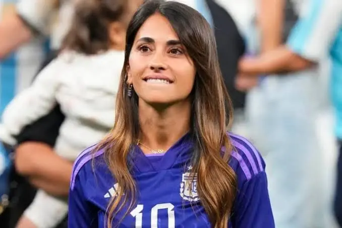 Antonela Roccuzzo se emocionó hasta las lágrimas tras el gol de Enzo Fernández