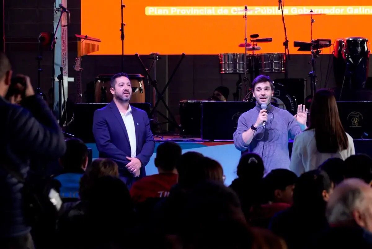 Gas natural en Las Plumas: Bowman calificó la obra como una «reparación histórica»