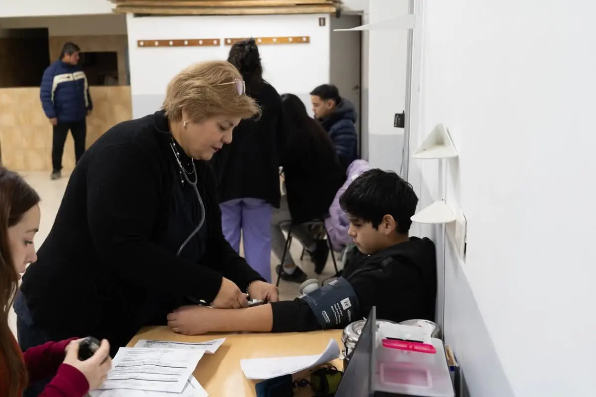 El Municipio de Comodoro Rivadavia brindó múltiples servicios sanitarios en el barrio Juan XXIII con el programa “Salud Vital”