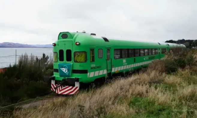 El Tren Patagónico canceló su servicio entre Bariloche y Viedma y dejó a los pasajeros a pie