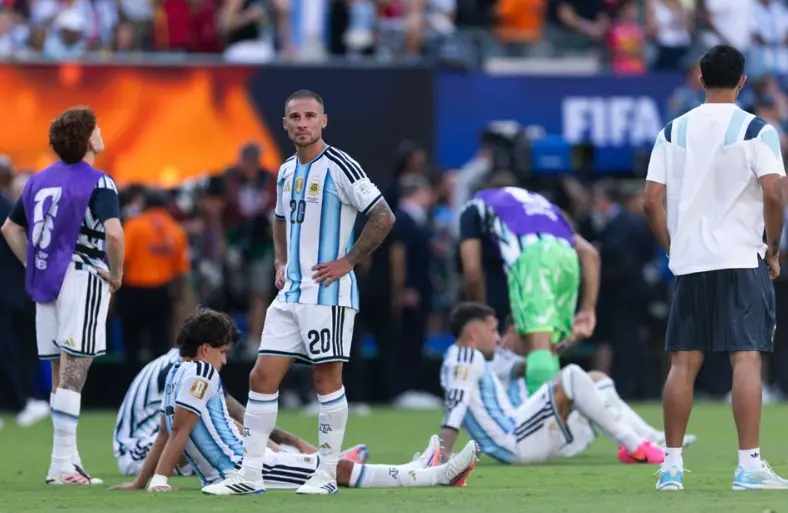 Desgaste en la final: Falta de recambio y pocos minutos para los jóvenes, el factor que afectó el físico de la Selección