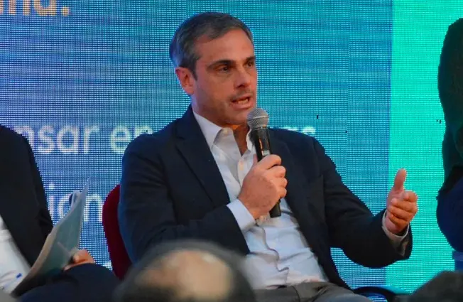Guillermo Michel exige unir al peronismo para poder frenar a Milei