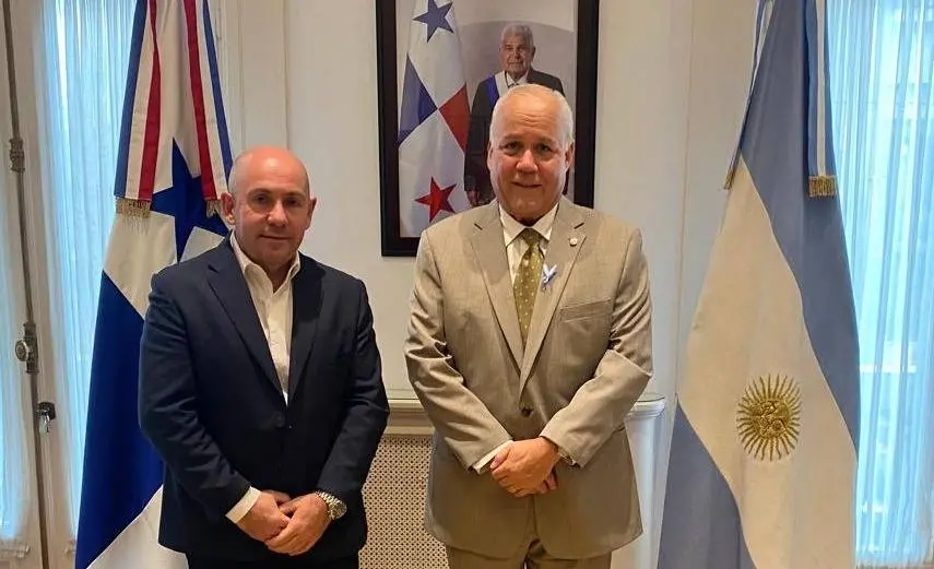 Gustavo Sastre se reunió con el embajador de Panamá para fortalecer lazos productivos