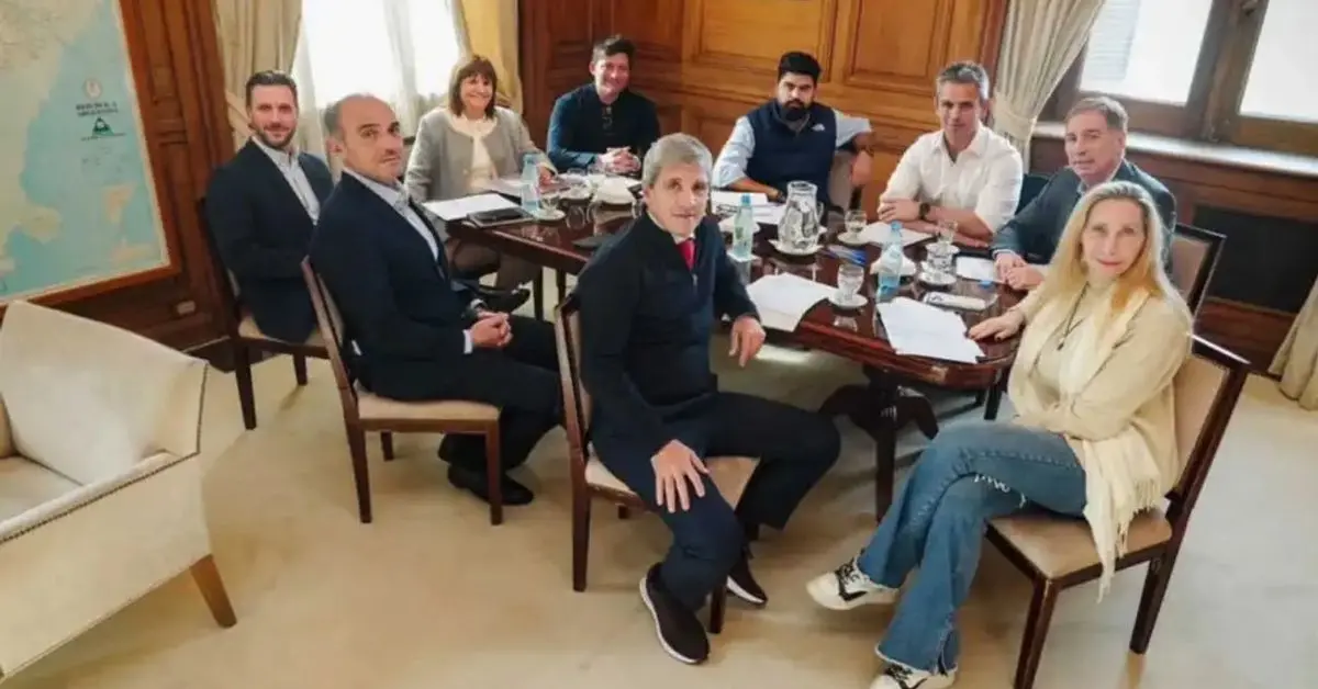 La Mesa Política se reunió en Casa Rosada para definir la estrategia parlamentaria