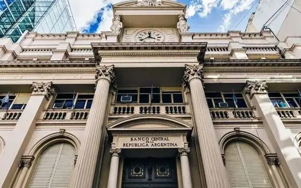 La deuda externa privada roza los USD 113.000 millones: aumentó USD 8.625 millones en un año, según el BCRA