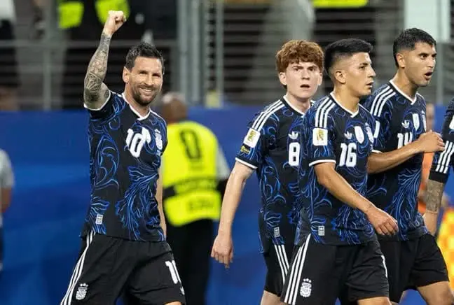 El desafío de Scaloni: la racha de 36 años que la Selección argentina buscará cortar frente a Inglaterra