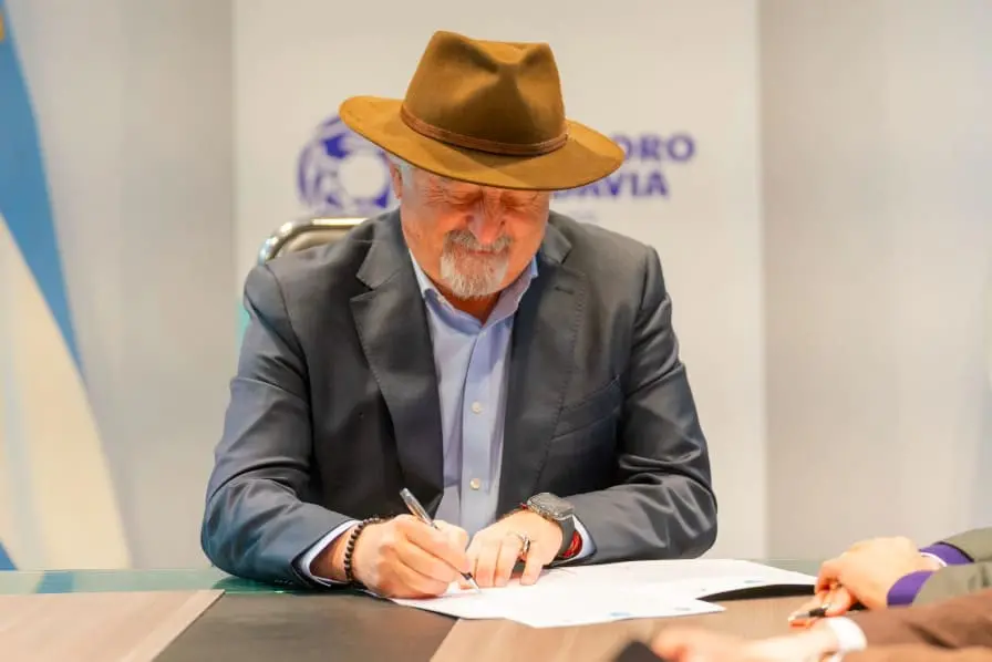 El Municipio entregó equipamiento de alta tecnología a la UNPSJB para el monitoreo y gestión del riesgo geológico