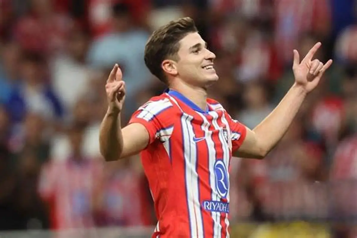Barcelona apura al Atlético de Madrid por Julián Álvarez y le pone fecha de vencimiento a su oferta