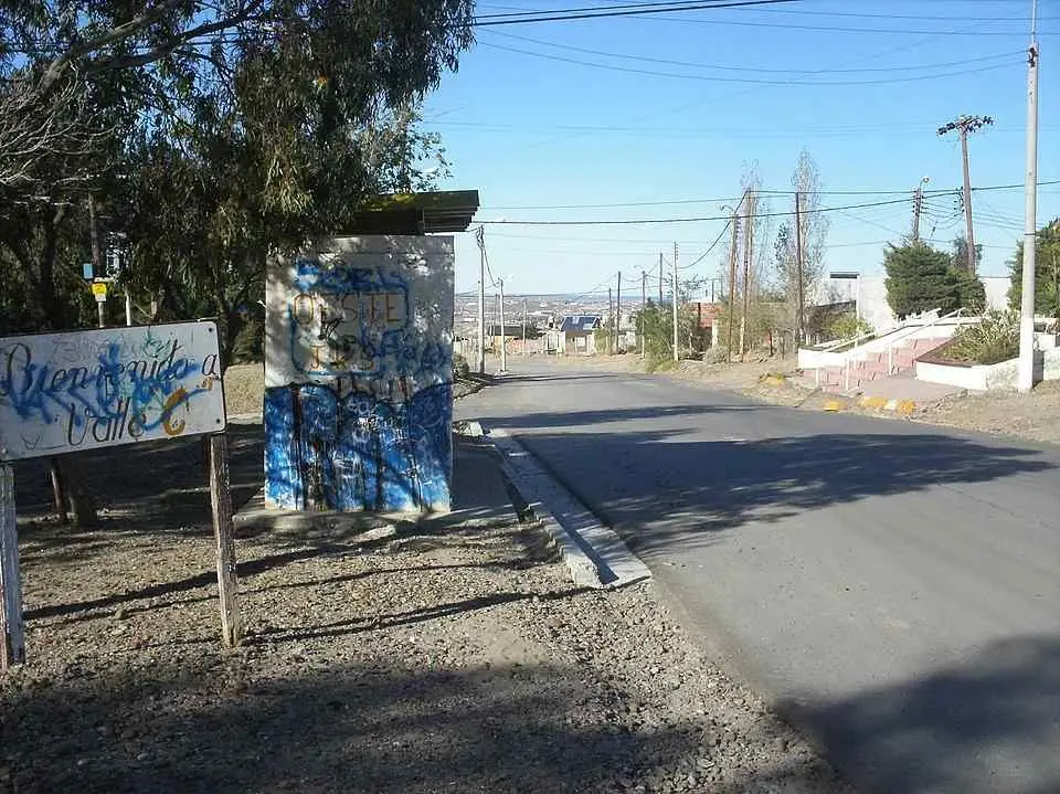 Vecinos del Kilómetro 18 en Comodoro Rivadavia denuncian falta de transporte