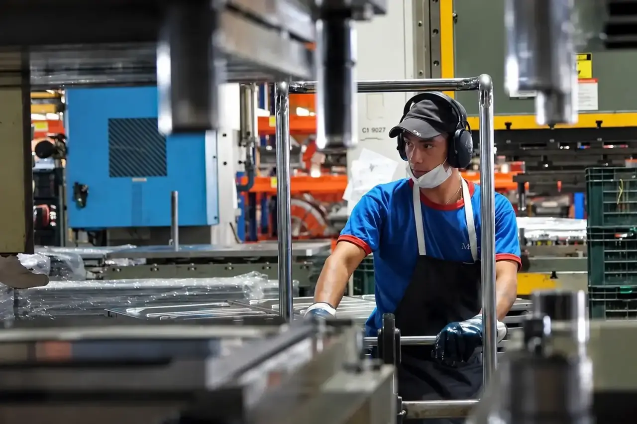 La actividad económica creció 1,9% en junio y el primer semestre cerró con saldo positivo