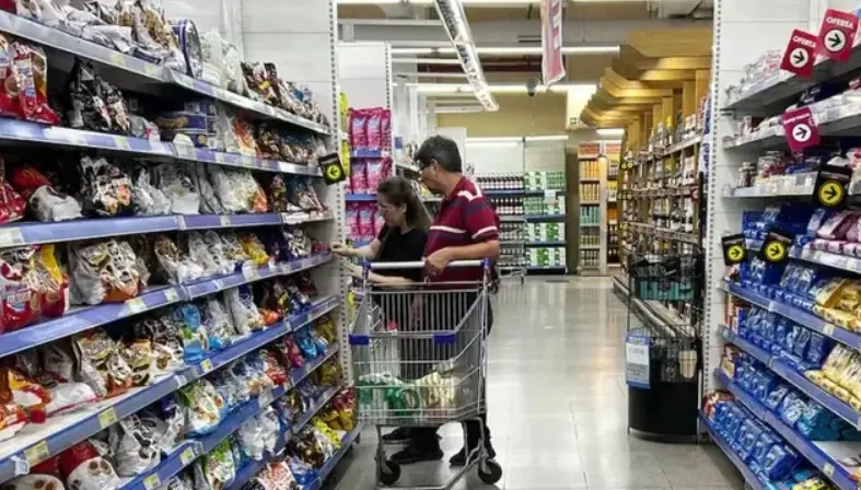 El consumo como reflejo de una economía partida y una sociedad más desigual: ¿por qué el INDEC dice que mejora?