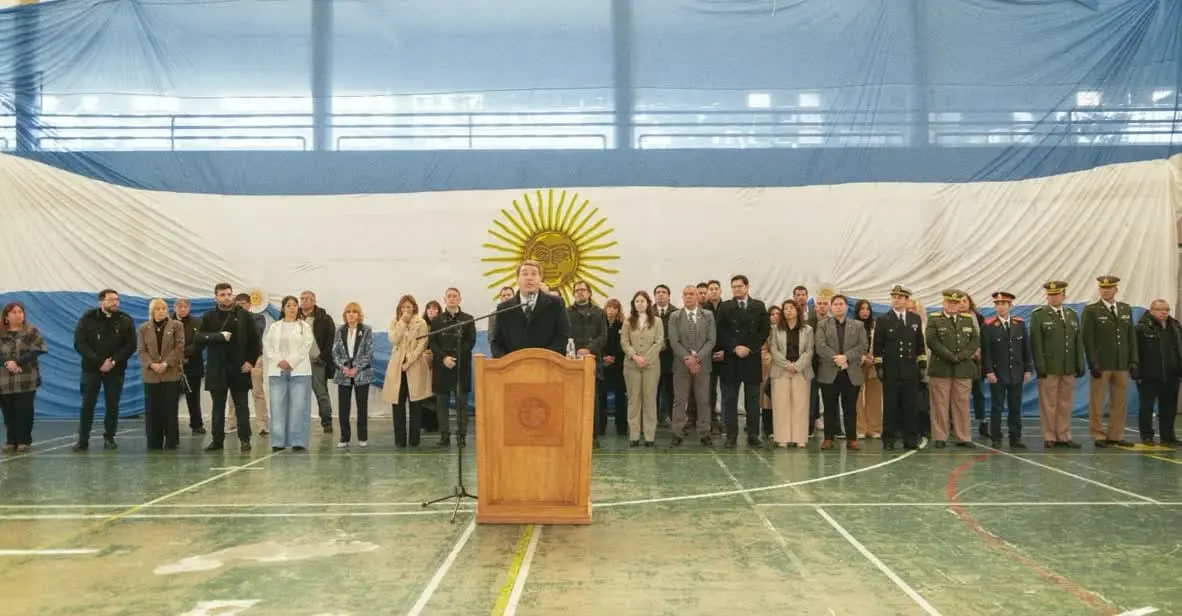 Con un acto oficial y festival folclórico, Rawson celebró el Día de la Independencia con un fuerte mensaje federal