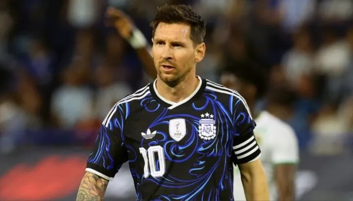 La Scaloneta ya está en Kansas: Scaloni calibra el equipo para el cruce clave ante Suiza y respira por el Cuti Romero