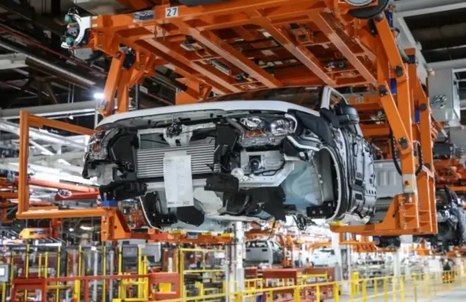 La producción automotriz retrocedió en junio y acumuló una caída del 18,3% en el primer semestre