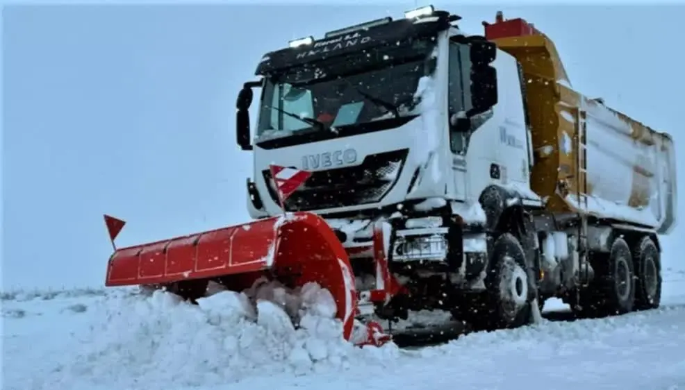Alerta por nevadas en Chubut: Vialidad pide extrema precaución y exige la portación de cadenas en rutas nacionales