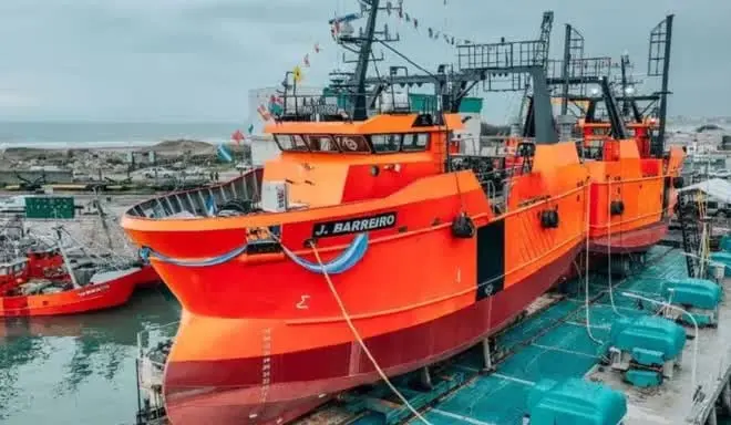 Con 20 toneladas menos de langostino cada tres días, la interdicción a CONARPESA golpea la cadena pesquera